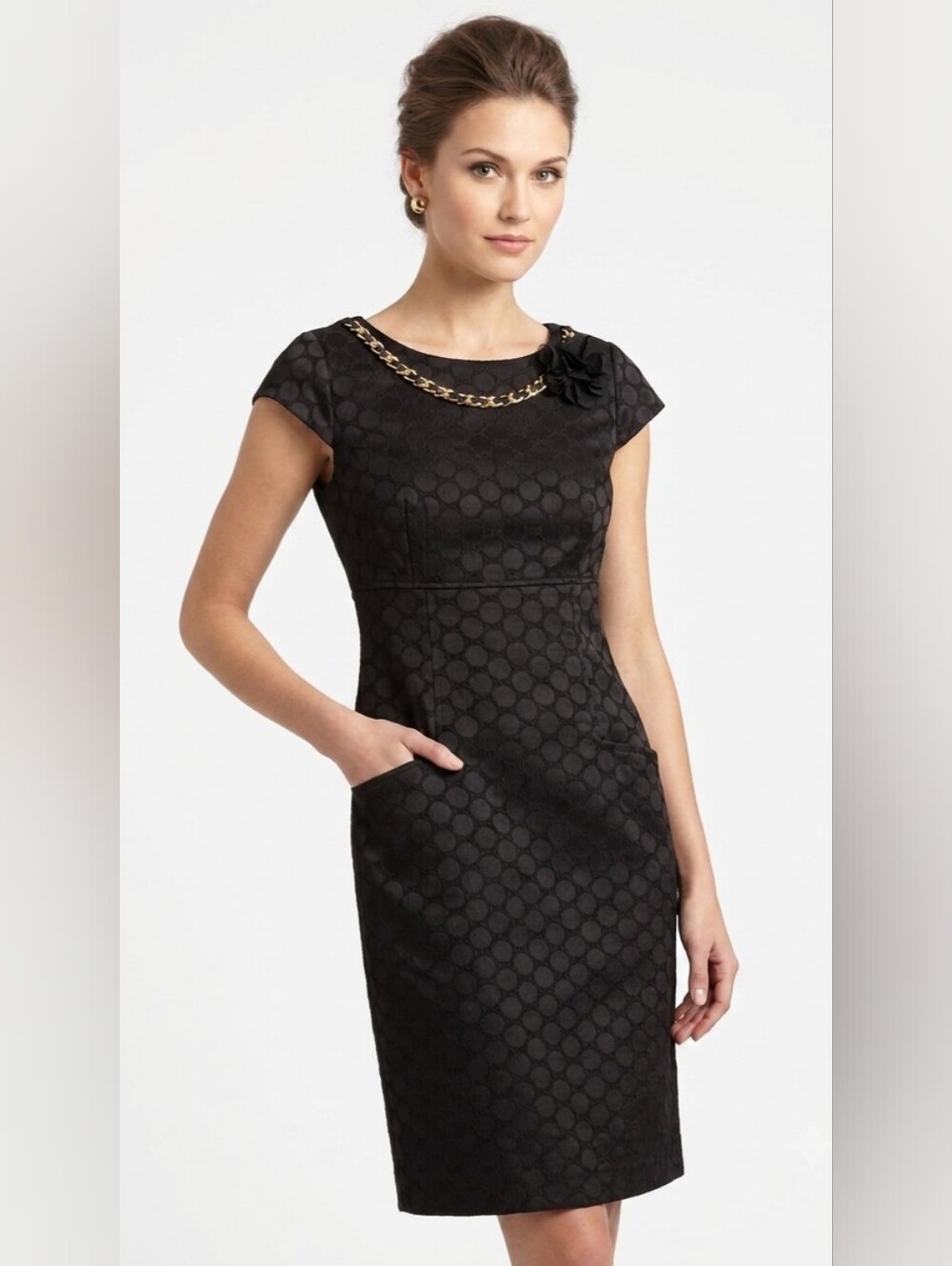 NWOT Sandra Darren Black Polka Dot Dres with Gold Chain Size 10